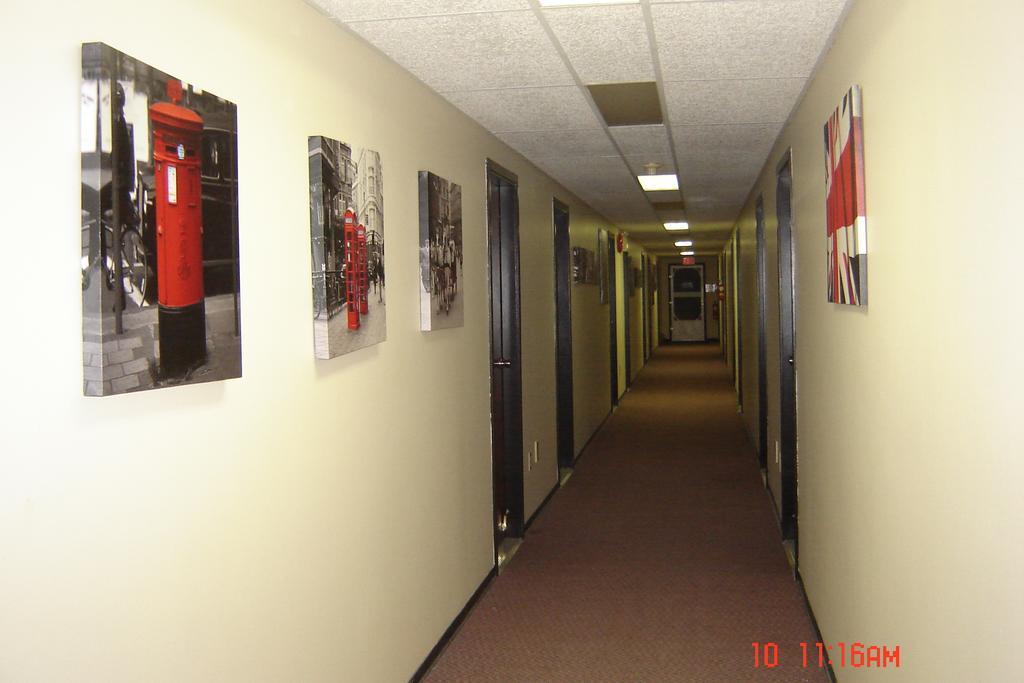 Midway Motel Radisson Extérieur photo